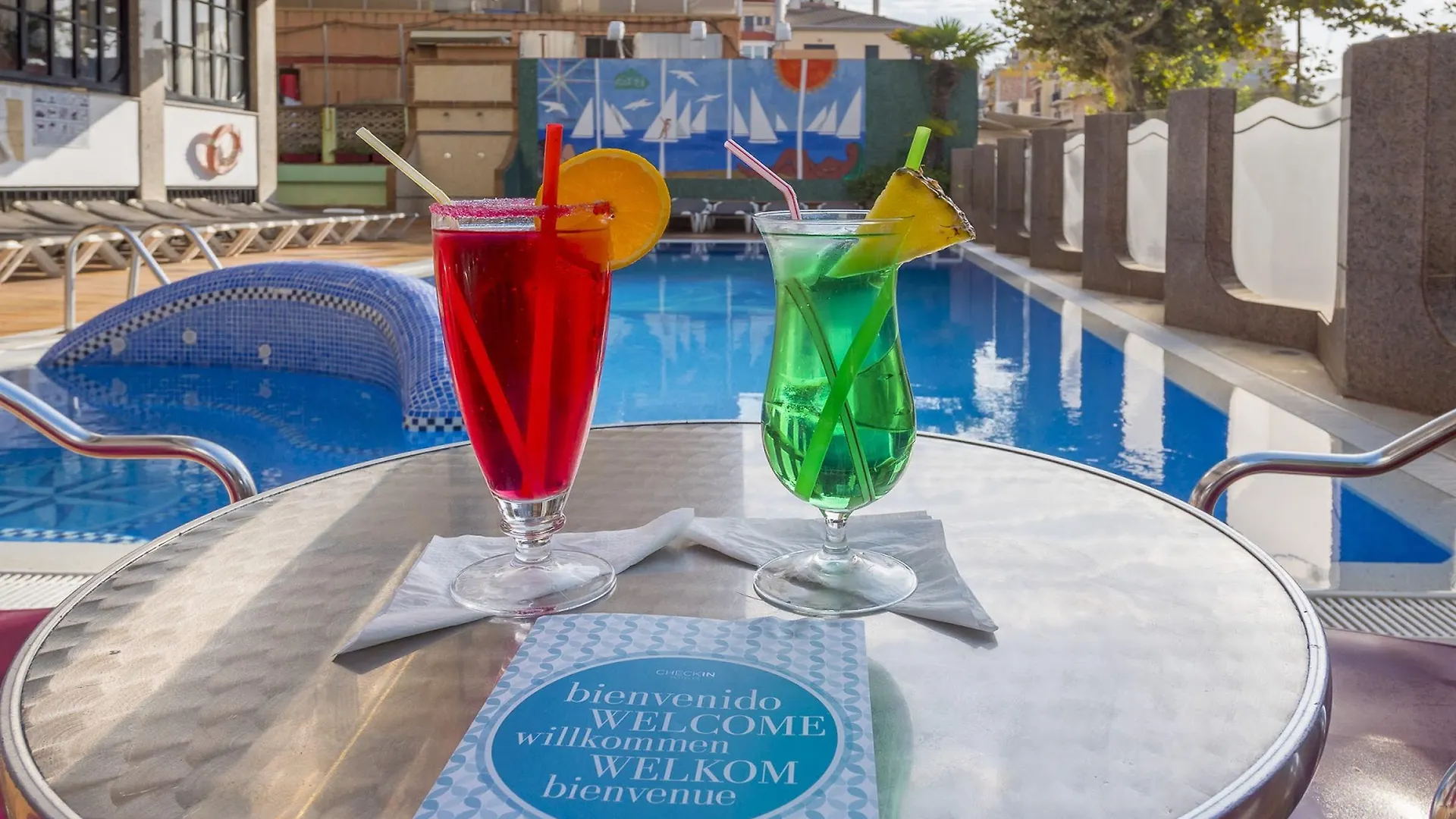 Hotel Checkin Garbí Calella