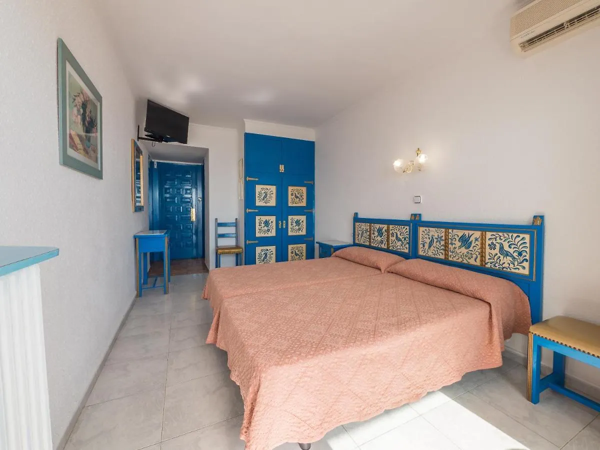 Hotel Checkin Garbí Calella