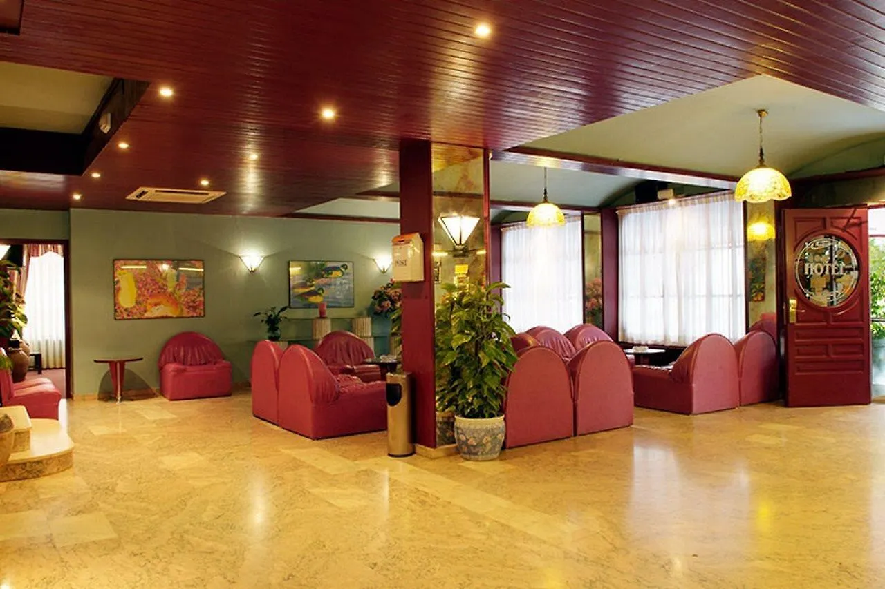 Hotel Checkin Garbí Calella 3*,  Španělsko