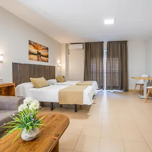 https://apartamentos-puerta-del-sur.es-andalucia.com